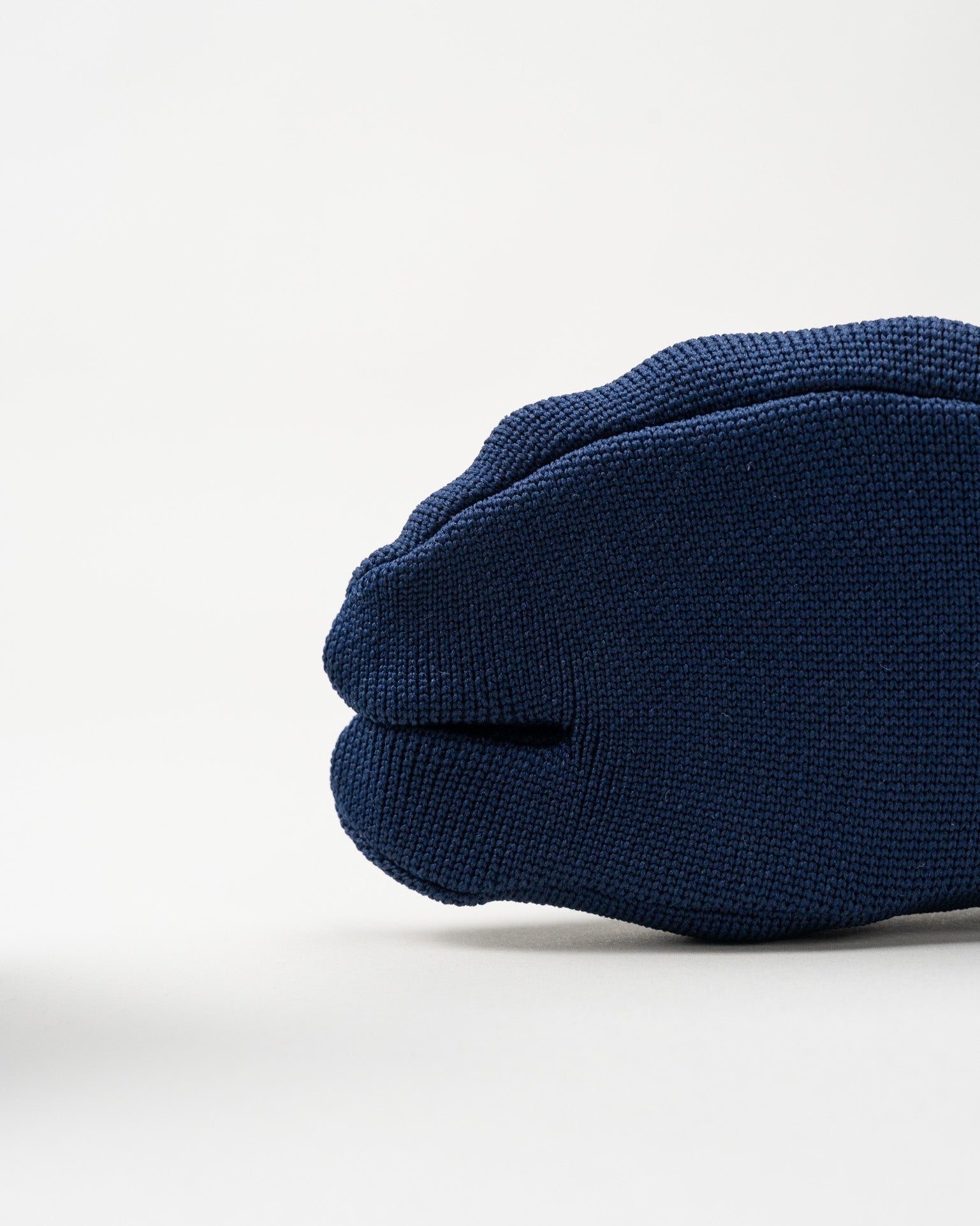 The Knit Tabi ネイビー|足袋のように仕立てた新しいジャンルのニット足袋|ISAMI